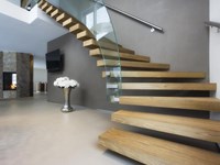 Aporta un toque de personalidad a tu hogar con nuestras escaleras de madera 