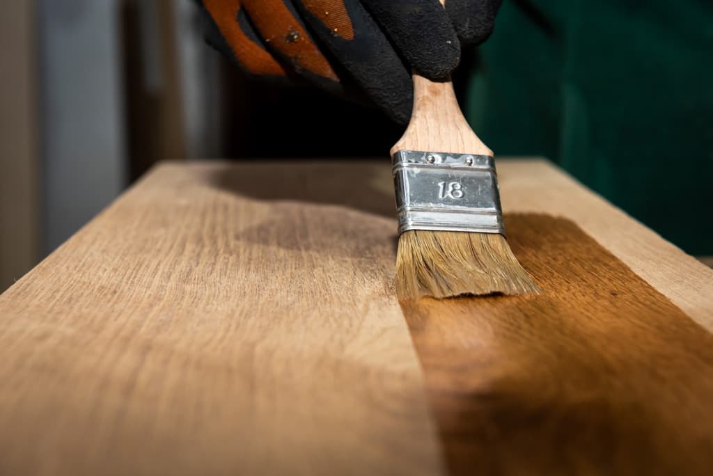 Lijado y pulido de suelos de madera en A Coruña