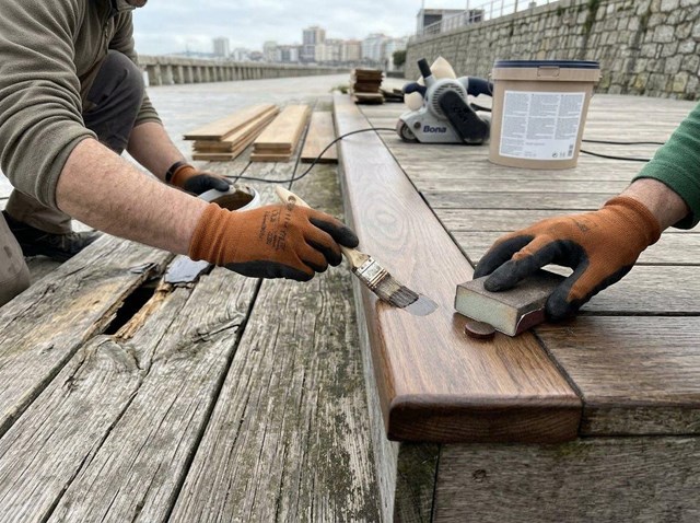 Rehabilitación de maderas en exterior en A Coruña - Imagen 1
